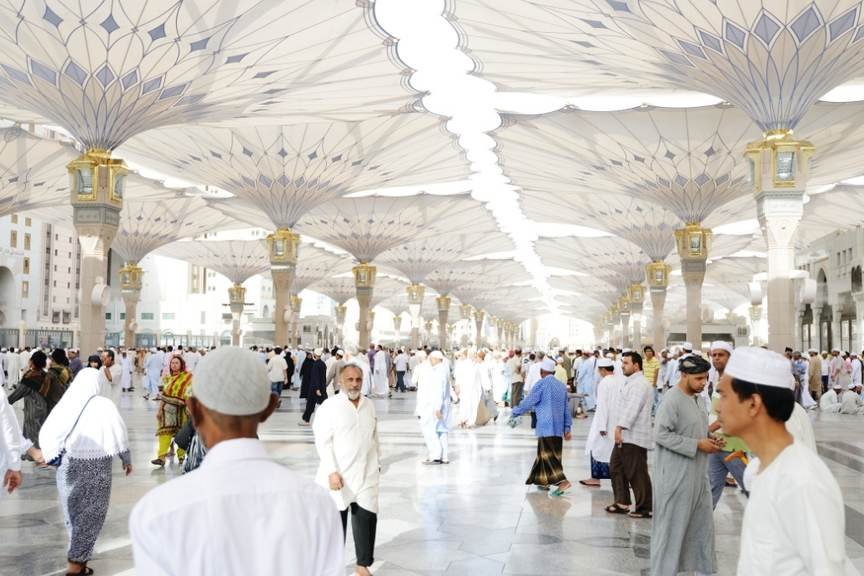 Semi Deluxe Umrah Land Package